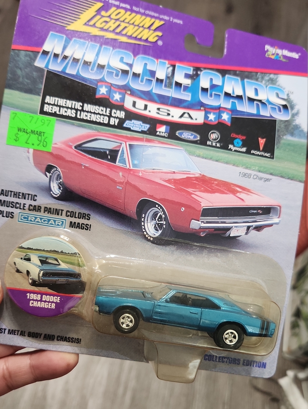 Johnny Lightning Muscle Cars 1968 Dodge Charger